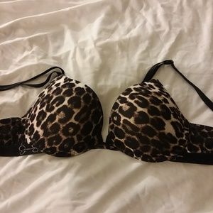 Jessica Simpson push up bra 34b